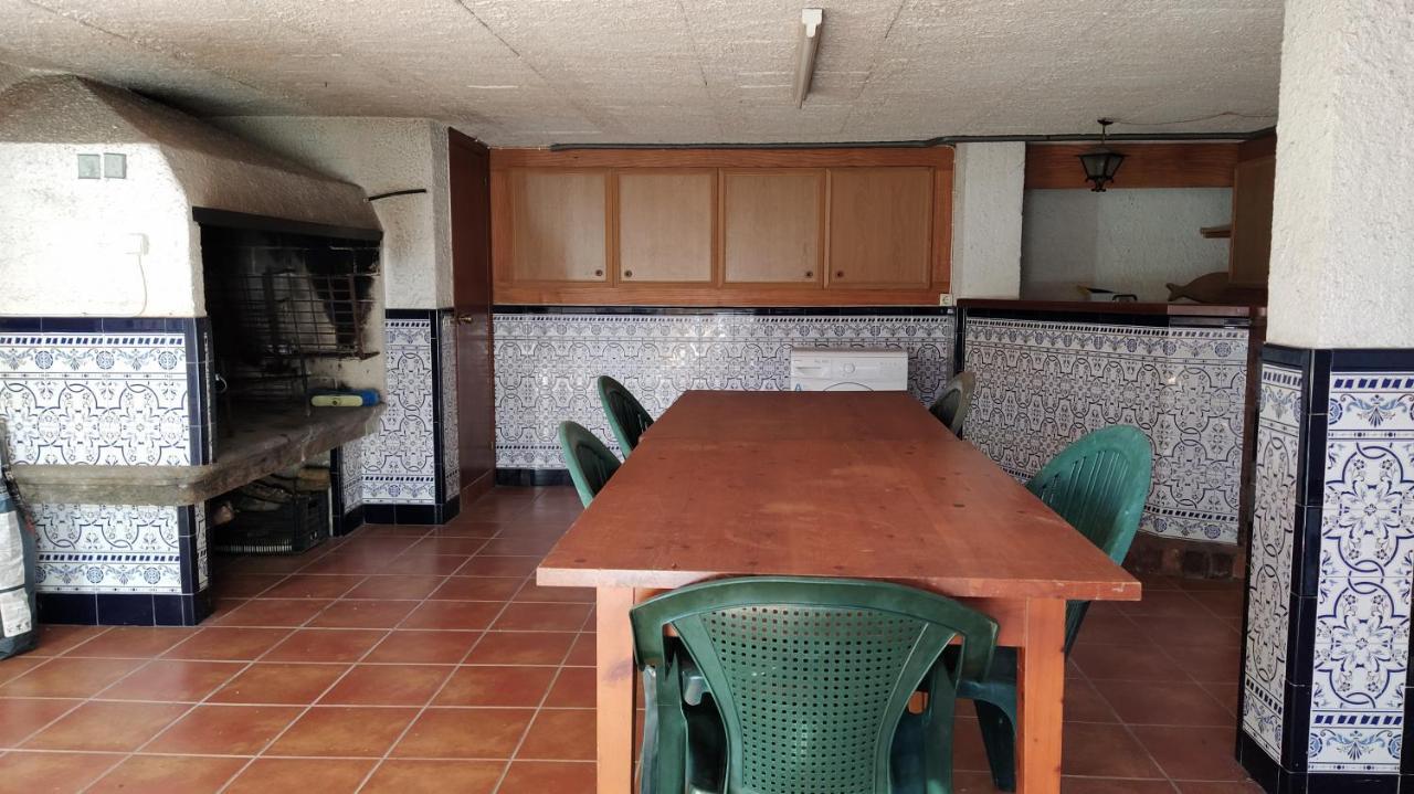 Casa Con Jardin En La Playa De Almieiras Βίλα Fene Εξωτερικό φωτογραφία